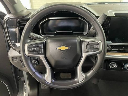 Used 2024 Chevrolet Silverado 1500 LT AWD/4WD image 14