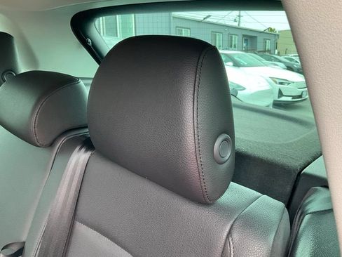 Used 2014 Volkswagen Tiguan SE FWD image 28