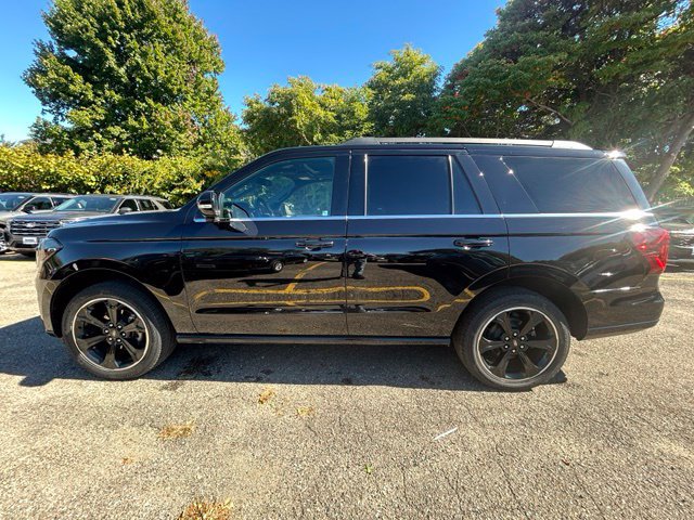 Certified 2023 Ford Expedition Limited AWD/4WD image 4