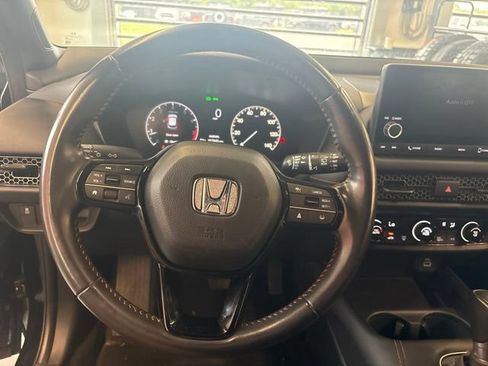 Used 2025 Honda HR-V Sport image 36