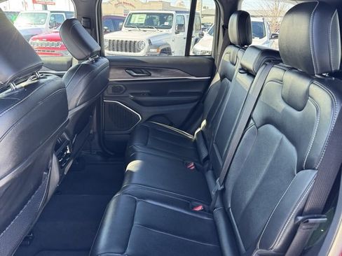 Used 2024 Jeep Grand Cherokee Limited 4xe image 12