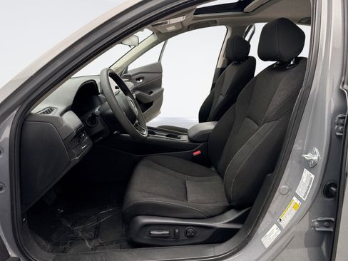 Used 2025 Honda Accord SE image 11
