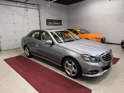 Used 2014 Mercedes-Benz E 350 4MATIC Sedan image 11
