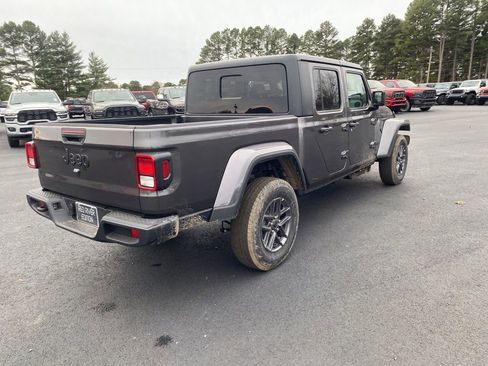 New 2026 Jeep Gladiator Sport image 5