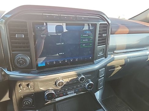 Used 2022 Ford F150 Lariat w/ Equipment Group 502A High AWD/4WD image 12