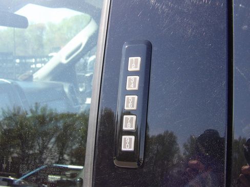 Used 2022 Ford F250 XLT w/ XLT Premium Package image 48