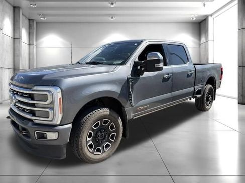 Used 2023 Ford F350 Platinum AWD/4WD image 3