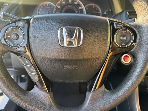 Used 2016 Honda Accord EX image 16