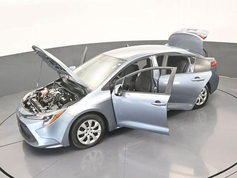 Used 2021 Toyota Corolla LE image 60