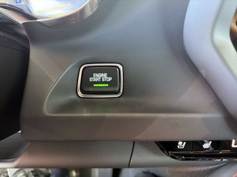 Certified 2022 Chevrolet Camaro SS RWD image 17