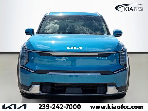 New 2026 Kia EV9 Wind image 8