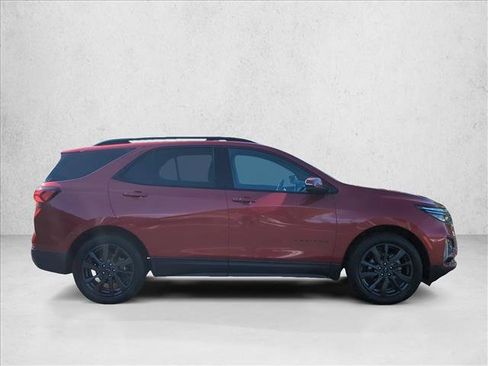 Used 2023 Chevrolet Equinox RS w/ RS Leather Package FWD image 5