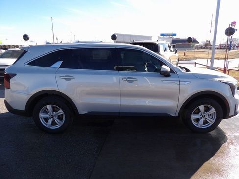 New 2026 Kia Sorento LX image 5