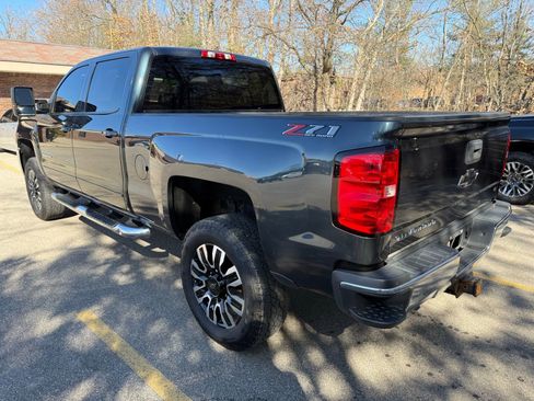 Used 2018 Chevrolet Silverado 2500 LT w/ All Star Edition image 3