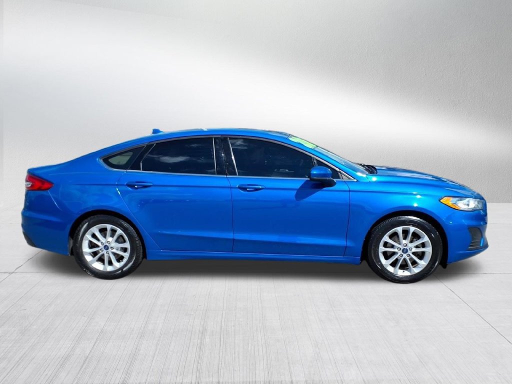 Used 2020 Ford Fusion SE FWD image 3