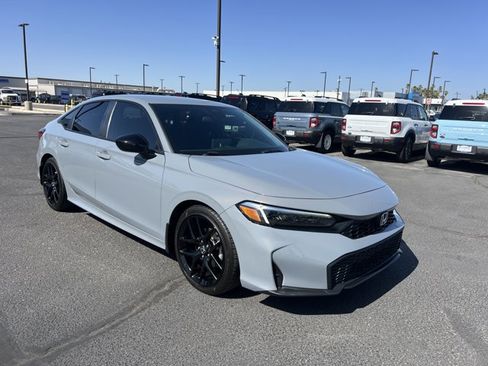 Used 2025 Honda Civic Sport image 3