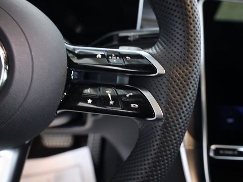 Used 2026 Mercedes-Benz GLC 300 4MATIC image 14