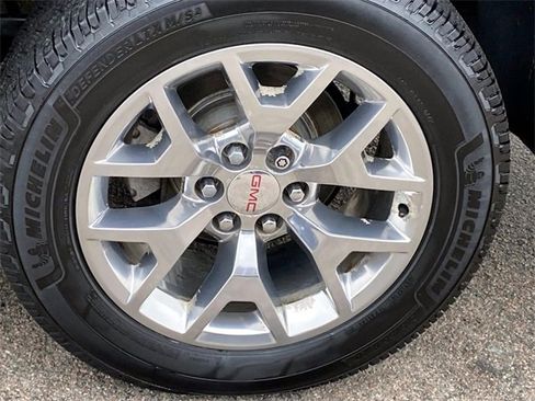 Used 2018 GMC Yukon XL SLT image 36