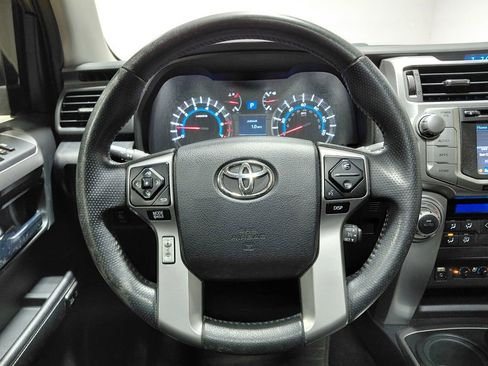 Used 2016 Toyota 4Runner Limited AWD/4WD image 29