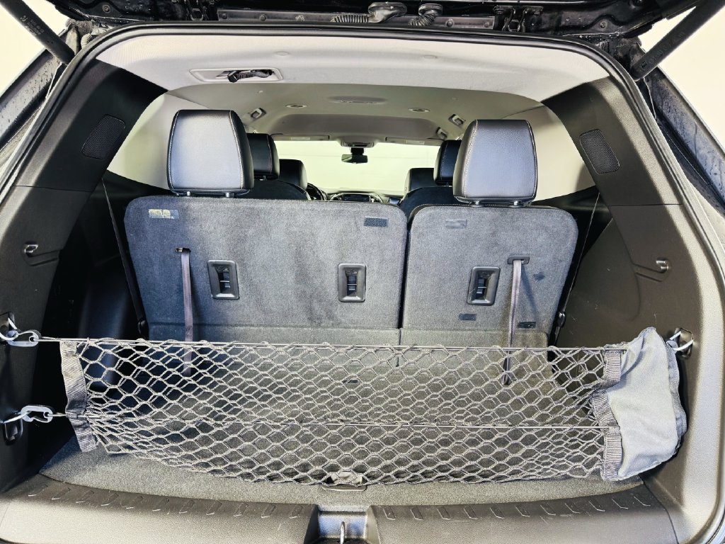 Used 2019 Chevrolet Traverse Premier w/ Driver Confidence II Package FWD image 31