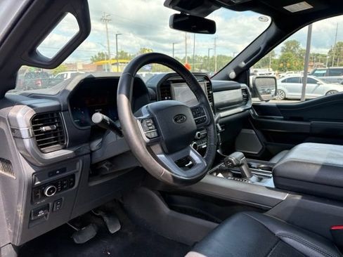Used 2025 Ford F150 Lariat AWD/4WD image 20