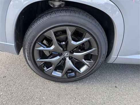 Used 2026 Lexus TX 500h AWD w/ Technology Package image 17