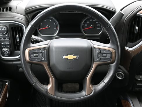 Used 2020 Chevrolet Silverado 2500 High Country w/ Z71 Off-Road Package image 14