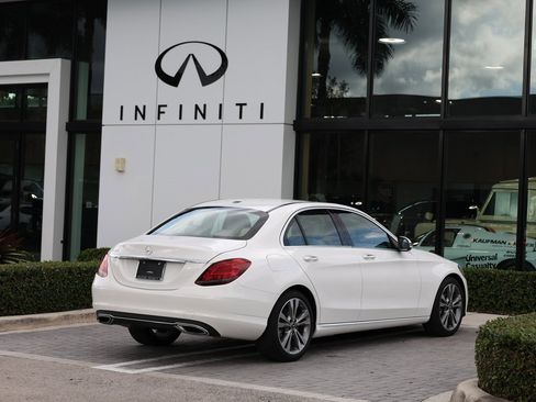 Used 2019 Mercedes-Benz C 300 Sedan w/ Premium Package image 4