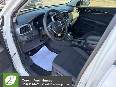 Used 2020 Kia Sorento L FWD image 12