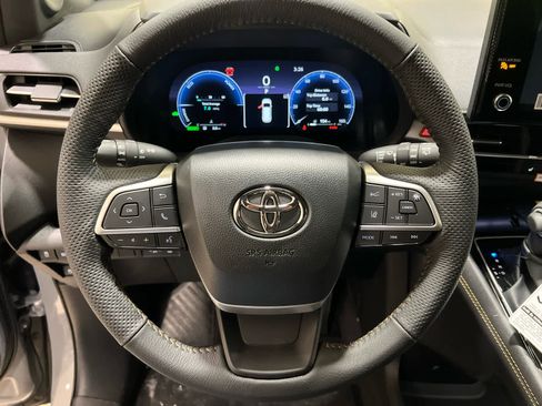 New 2026 Toyota Sienna XLE Woodland Edition image 22