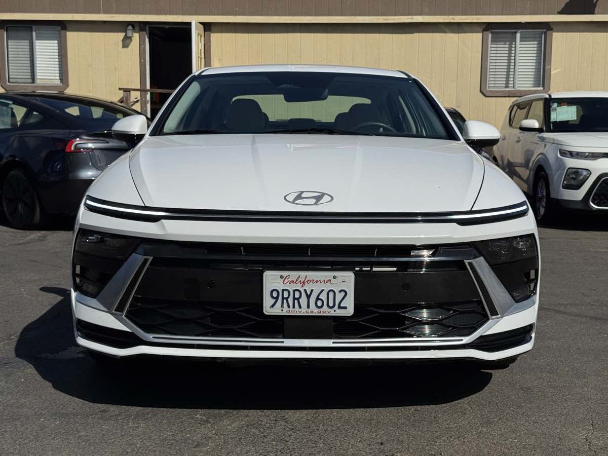 Used 2025 Hyundai Sonata SEL FWD image 6