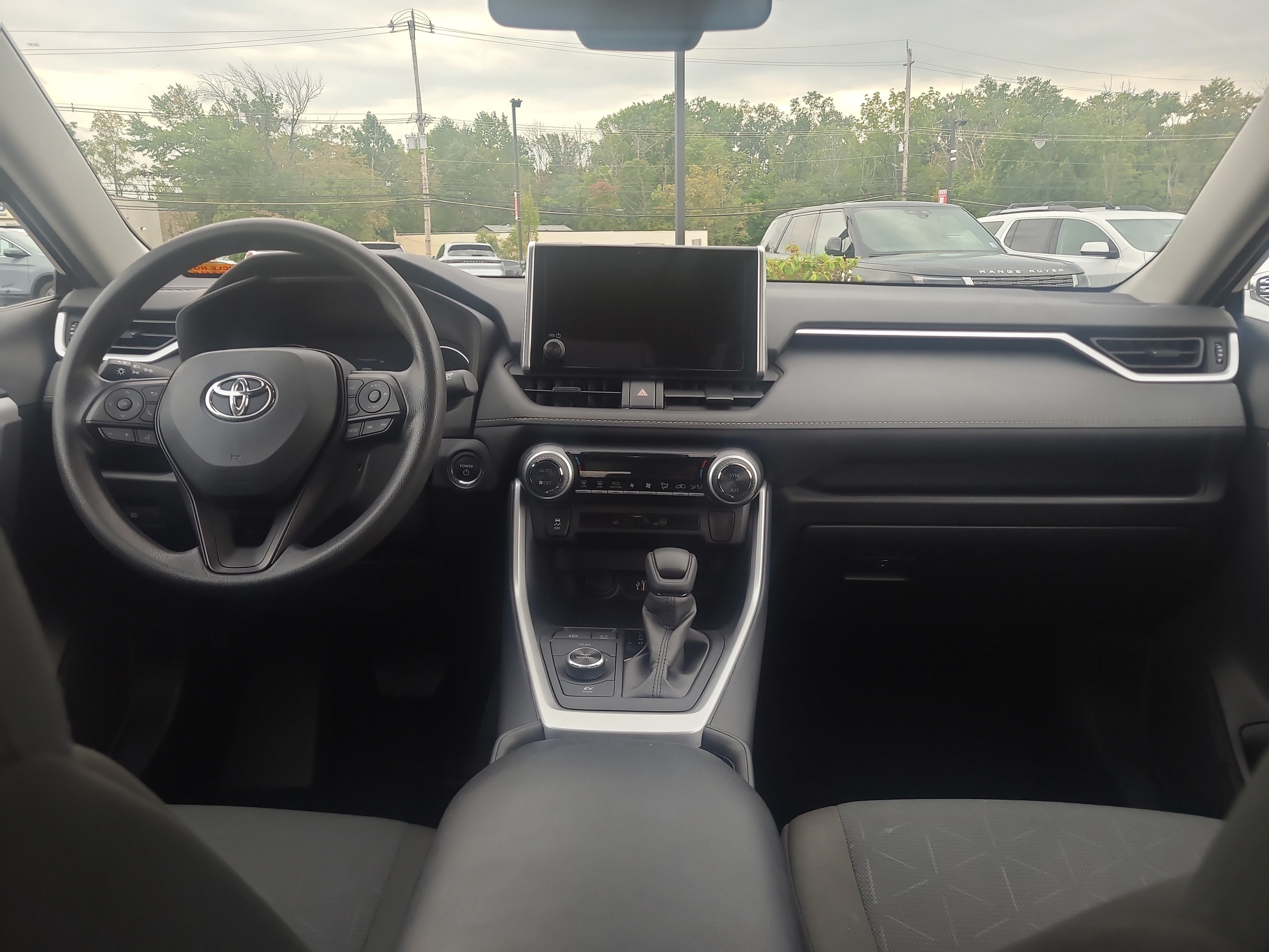 Certified 2025 Toyota RAV4 XLE AWD/4WD image 18