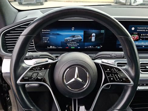 Used 2024 Mercedes-Benz GLE 450e 4MATIC image 21