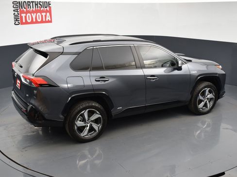 Used 2024 Toyota RAV4 SE w/ Weather & Moonroof Package image 22