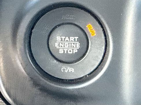 Used 2020 Jeep Gladiator Rubicon image 34