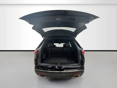 Used 2023 Chevrolet Traverse Premier w/ Redline Edition FWD image 28
