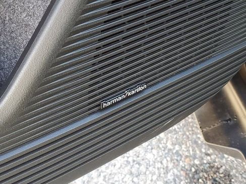 New 2026 Subaru Outback Limited image 17