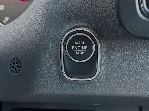 Used 2024 Mercedes-Benz Sprinter 3500 image 23