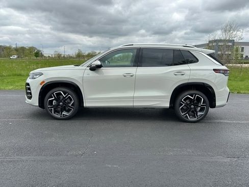 New 2026 Volkswagen Tiguan SEL R-Line AWD/4WD image 4