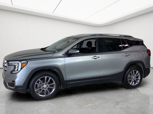 Used 2024 GMC Terrain SLT FWD image 6