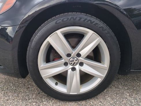Used 2013 Volkswagen CC Sport FWD image 20