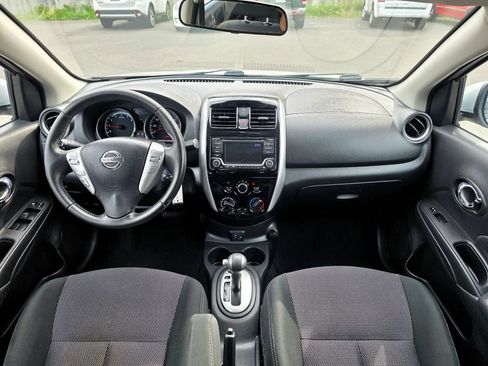 Used 2018 Nissan Versa SV w/ SV Special Edition Package FWD image 18