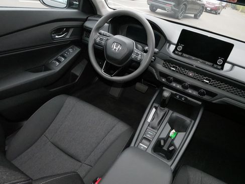 Certified 2025 Honda Accord SE image 9