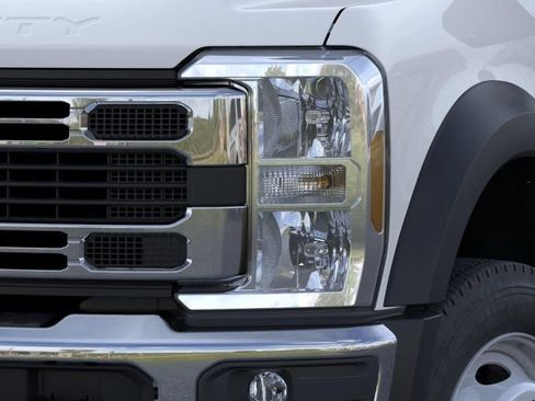 New 2026 Ford F450 XL w/ XL Chrome Package RWD image 18