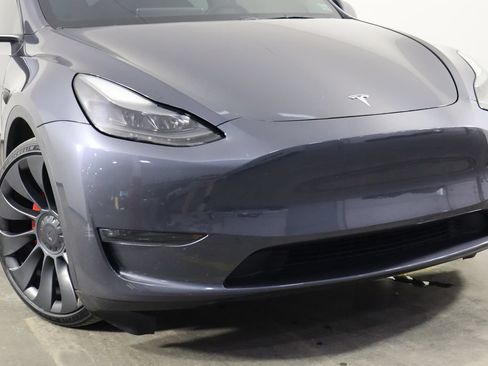 Used 2023 Tesla Model Y Performance AWD/4WD image 49