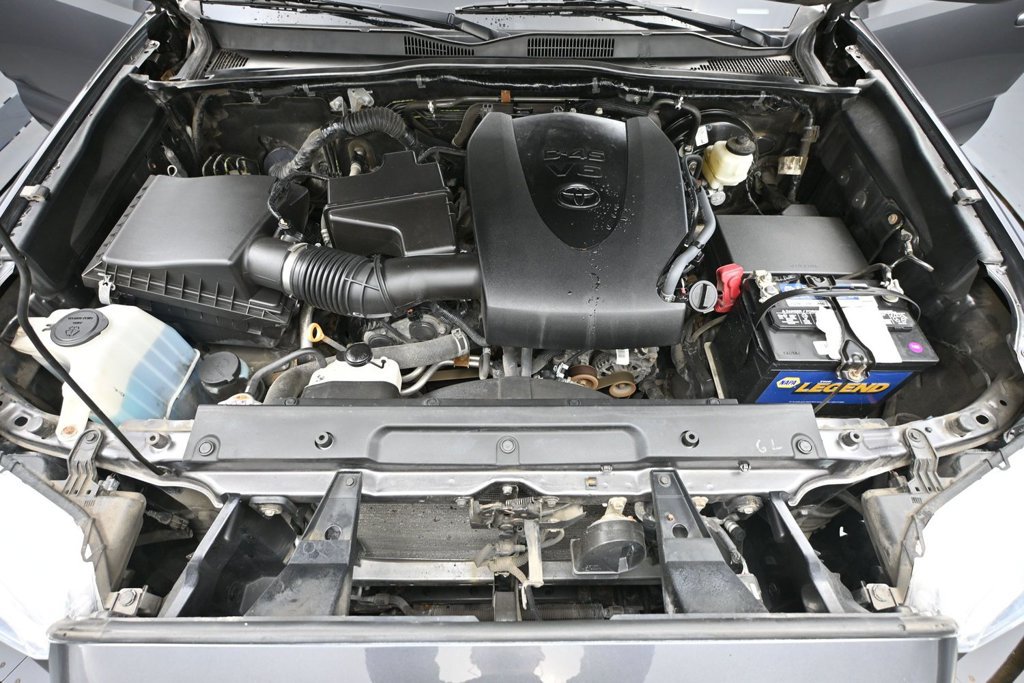 Used 2021 Toyota Tacoma TRD Sport AWD/4WD image 39