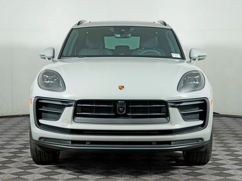 New 2026 Porsche Macan image 10