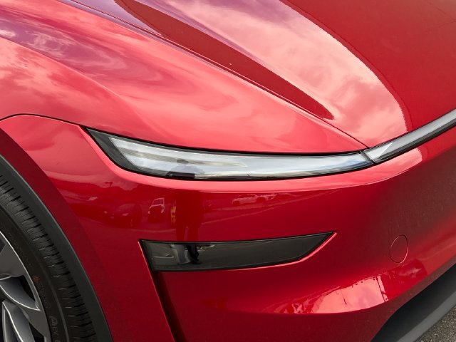 Used 2026 Tesla Model Y Long Range AWD/4WD image 14