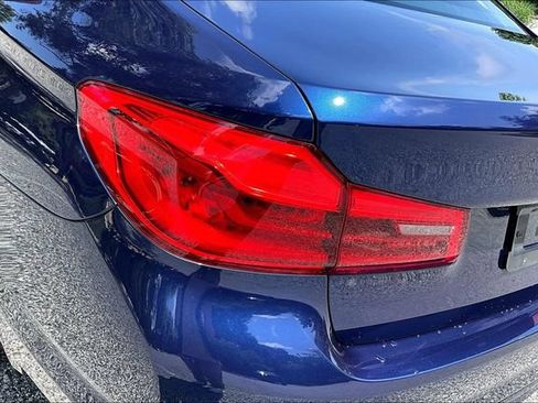 Used 2018 BMW 530e xDrive w/ Premium Package 2 AWD/4WD image 25
