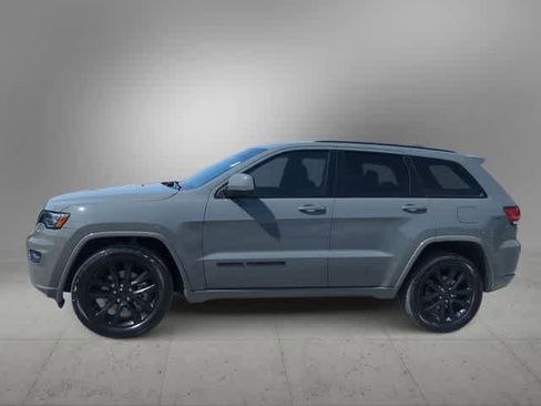 Used 2021 Jeep Grand Cherokee Laredo X image 5